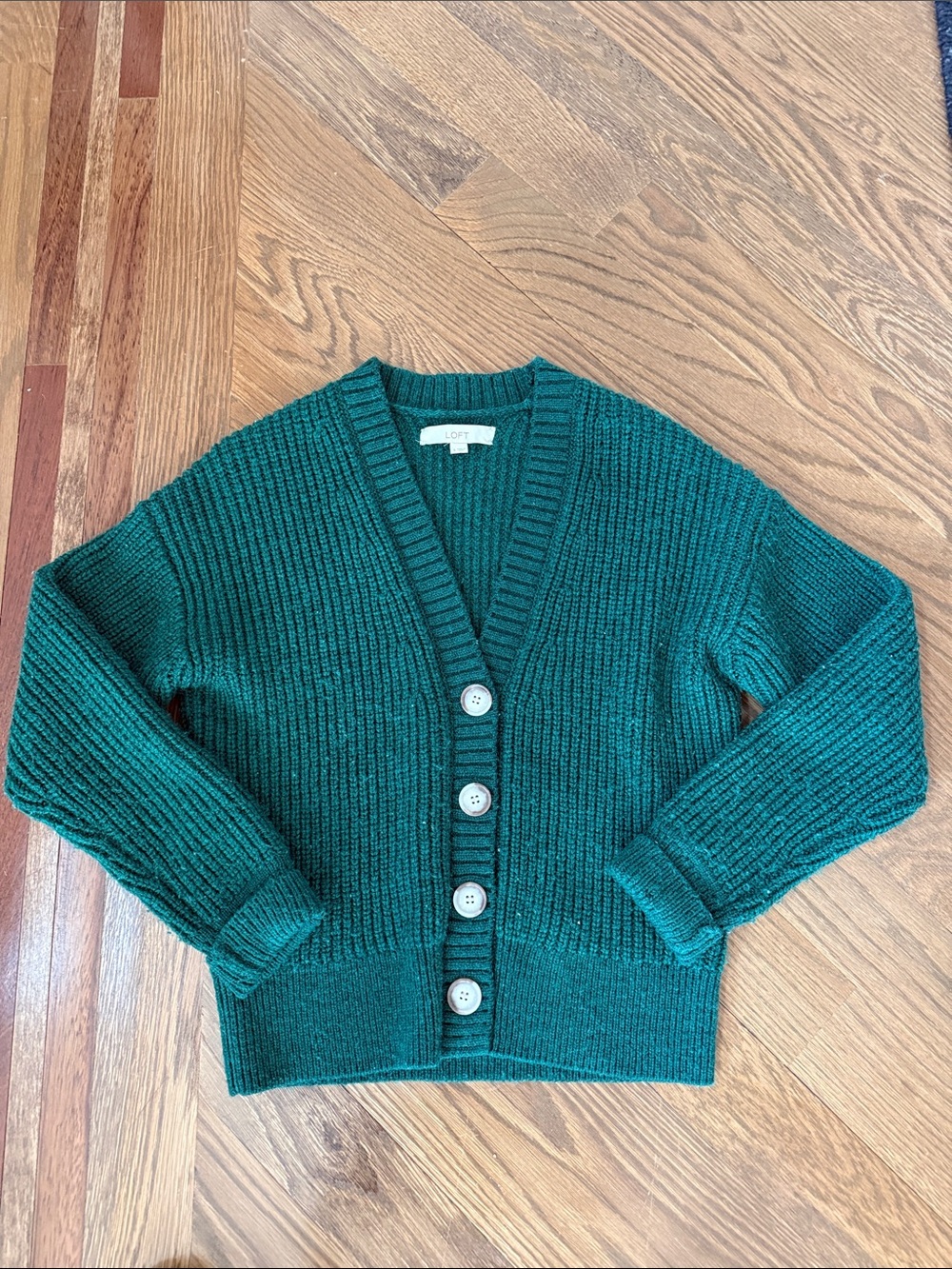 LOFT Green Ribbed Button-Front Cardigan Size Small - Picture 2 of 6